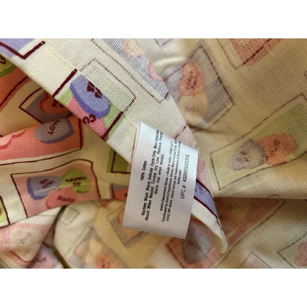 Kohls Happy Valentines Day Oblong Tablecloth 60 x 85